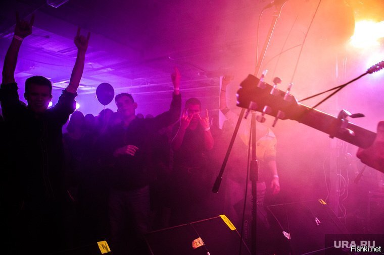 Российским полицейским запретили посещать концерты исполнителей, а также рок-...