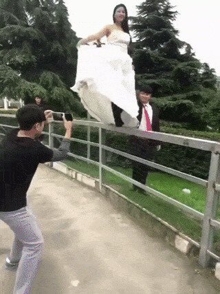 Походу, это была идея жениха