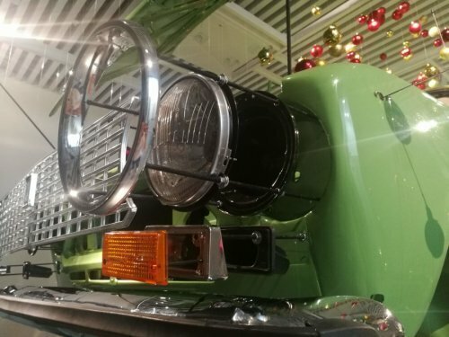 Необычная автомобильная новогодняя ёлка в Музее "XX век АВТО"