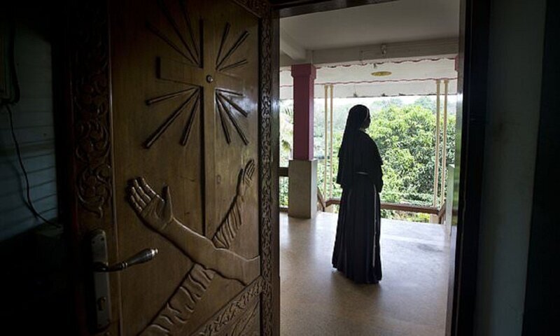 Обет молчания: католические священники годами насиловали монахинь в монастырях Индии