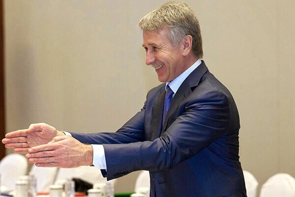 На бедность, не хватает ему и взять неоткуда