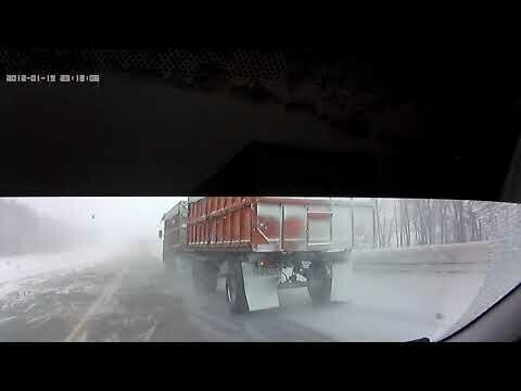 Массовое ДТП на трассе в Вольском районе Саратовской области попало на видеор...
