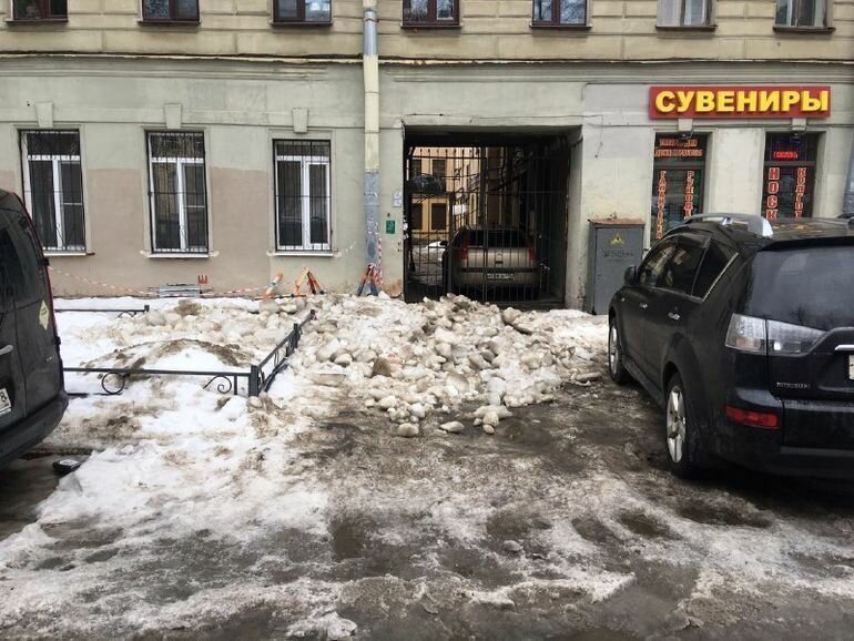 Почти все петербургские улицы почистили от снега