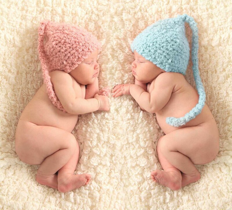 В Австралии родились редчайшие полуидентичные близнецы