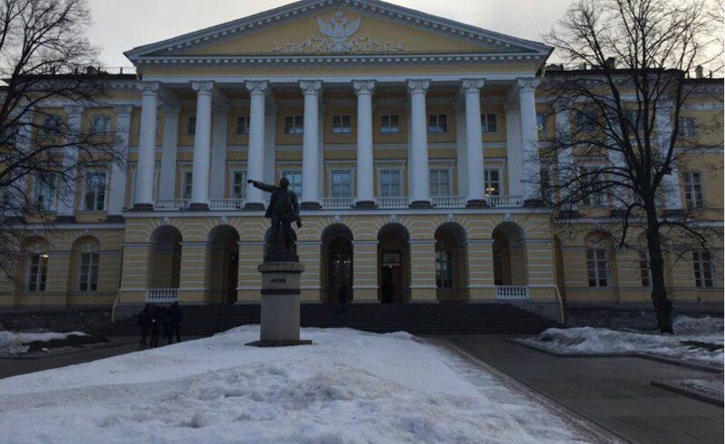 Александр Беглов реорганизовал комитеты Смольного