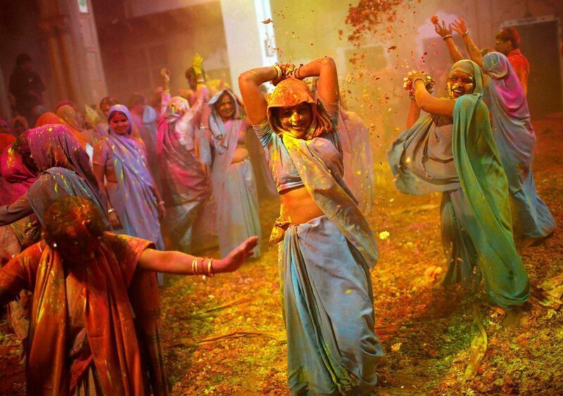 Самый яркий и радостный праздник - фестиваль Холи в Индии