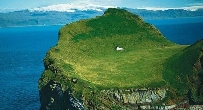 Загадка самого одинокого дома Исландии