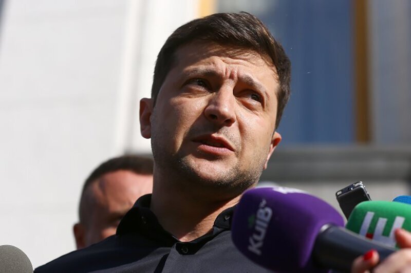 Любитель референдумов Зеленский снова отличился