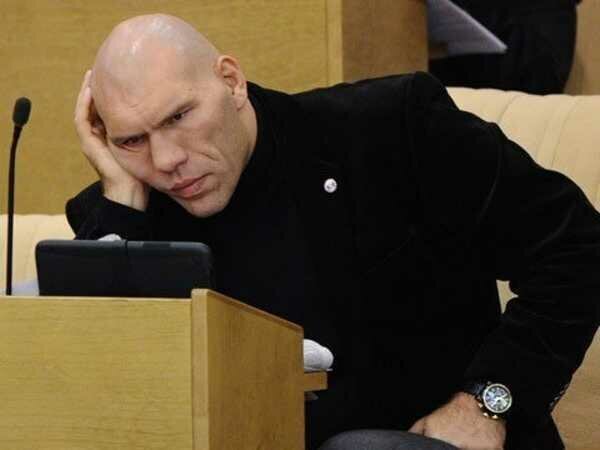 Валуев в Госдуме 8 лет. Сделал ли он хоть что-то?