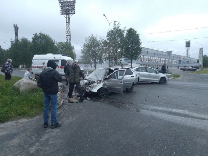 Авария дня. В Мурманской области пострадали три человека