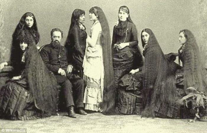 Что случилось с самыми «волосатыми» сестрами 19 века