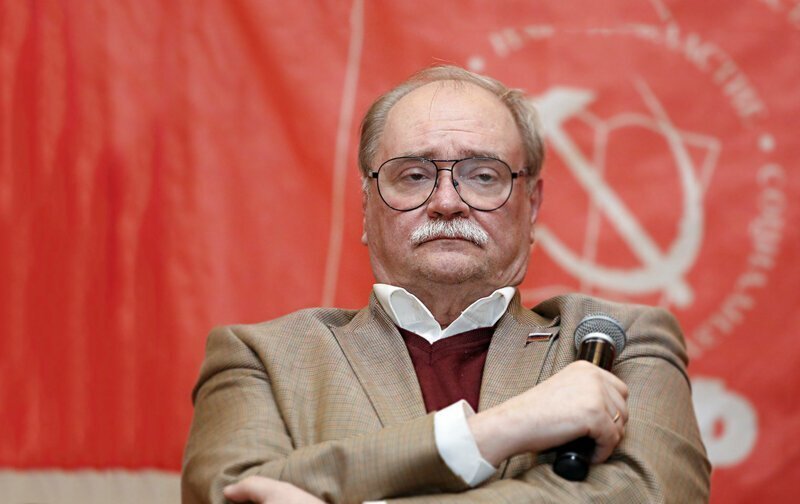 «Режиссировать» выборы в Петербурге больше некому