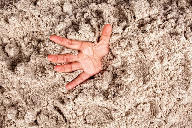 Почему зыбучие пески так называются?