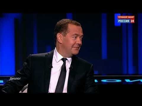 Медведев отменил 8 часовой рабочий день