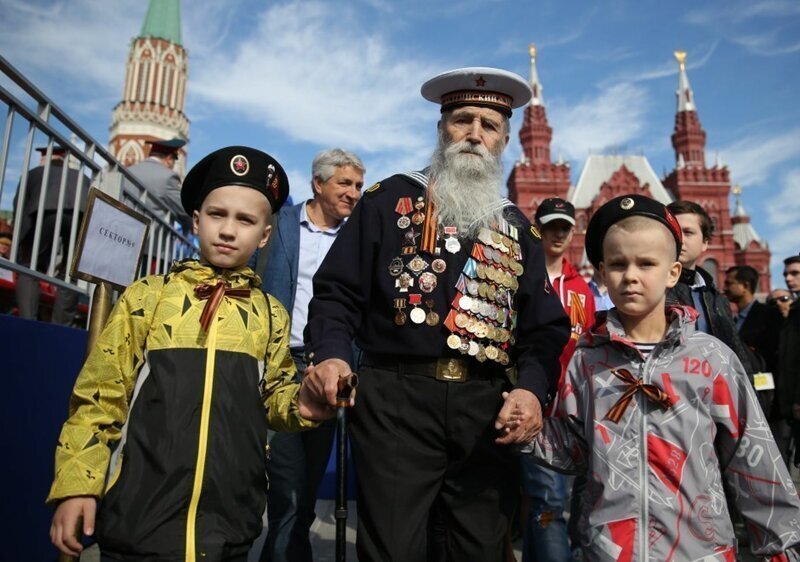 Жить – Родине служить. Об основах российского патриотизма