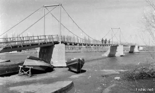 Старый подвесной мост город Азов (Ростовская область)