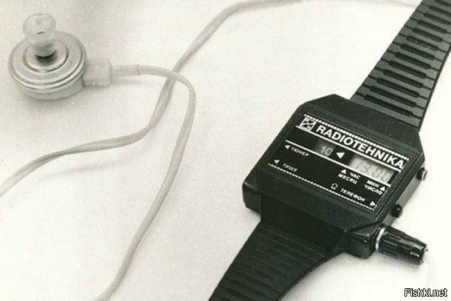 Часы со встроенным радиоприёмником, СССР, 1986 год