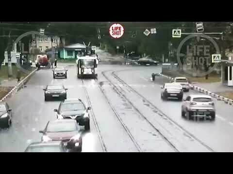 Момент жёсткого ДТП в Нижнем Новгороде от первого лица