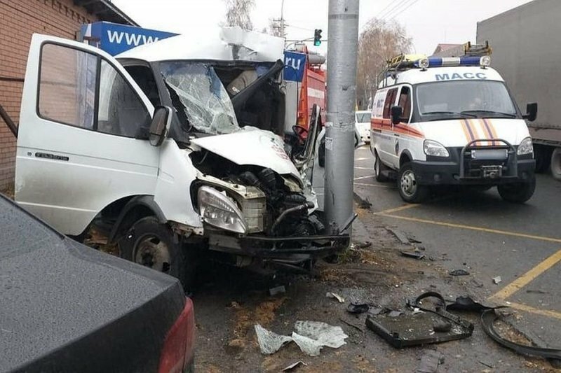 Авария дня. Массовая авария в Новосибирске, в которой погиб водитель ГАЗели