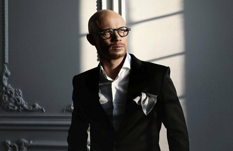 Почему Дмитрий Хрусталев ушел из «Камеди Вумен»?