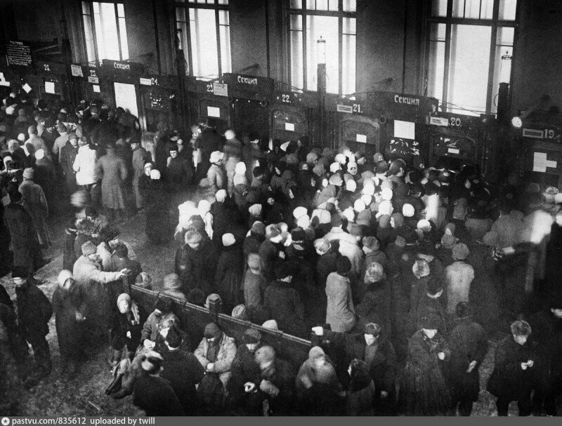 Как выживали безработные в Москве после революции 1917?