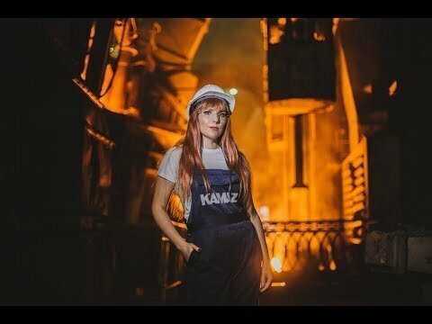 Красавица из Арктики с розовыми волосами — ZAVODчанка Светлана Куклова