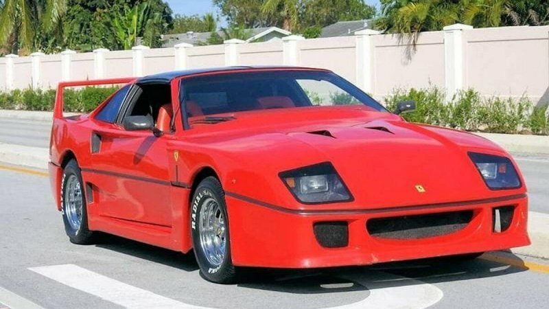 В США за 21 000 долларов продается фальшивый Ferrari F40