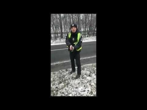 "Увидел турецкий машина. Стоп! Давай деньги! Давай деньги! 