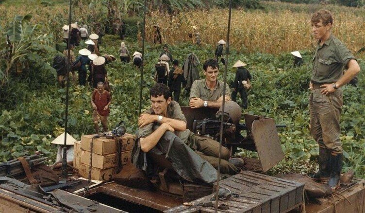 Часы Вьетнамской войны: что покупали сами военные?