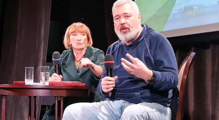 Главред «Новой газеты» закатил истерику на вопрос о расценках издания на фейковые статьи