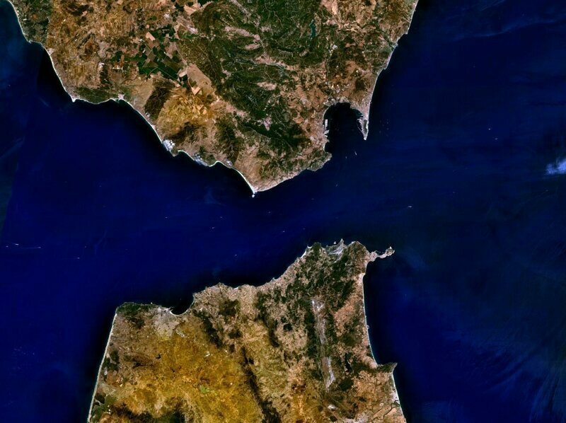 Почему нет моста из Европы в Африку через Гибралтарский пролив?
