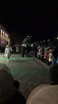 В параллельном мире люди в Новый Год