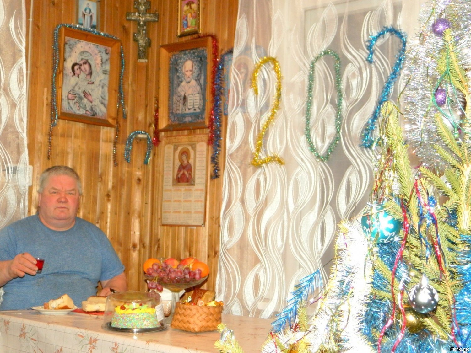 мужик жив