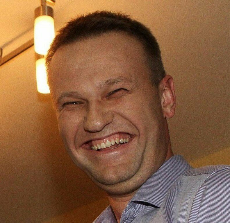 Оскорбленный и униженный. Почему бесится Навальный