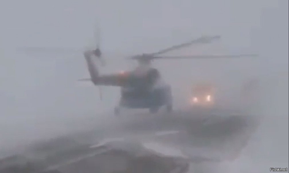 На Ямале,в условиях внезапной сильнейшей пурги,совершил вынужденную посадку н...