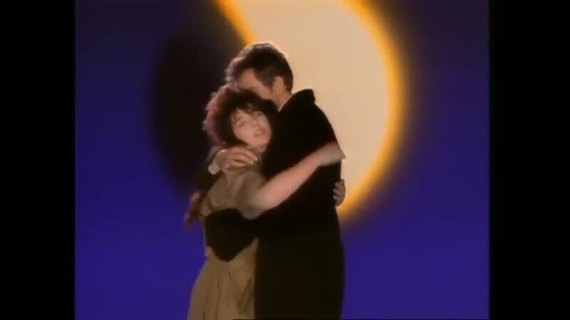 с женой (бывшей), потрясающие: Peter Gabriel ft Kate Bush "Don't give up"