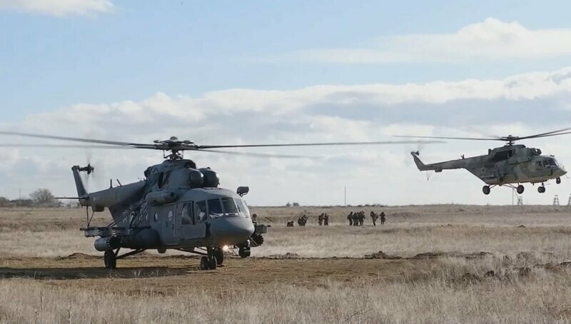 Тактический воздушный десант уничтожил условного противника в Крыму