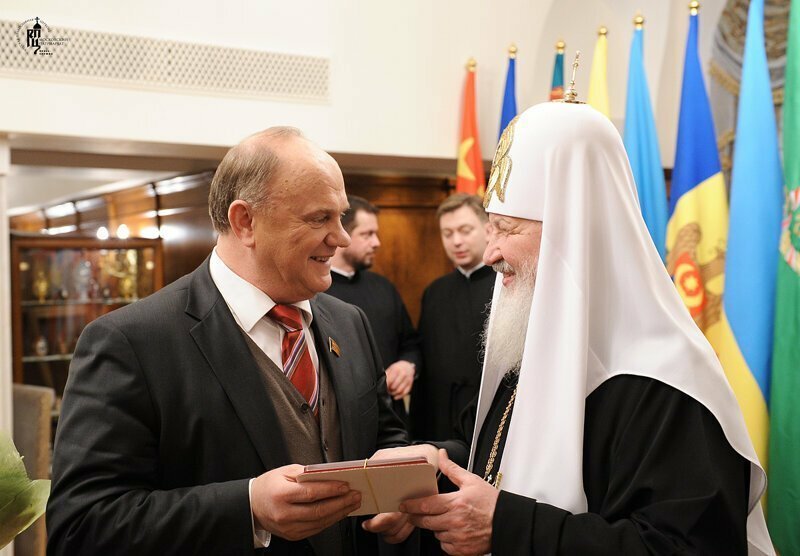 Патриарх Кирилл требует вписать Бога в Конституцию России