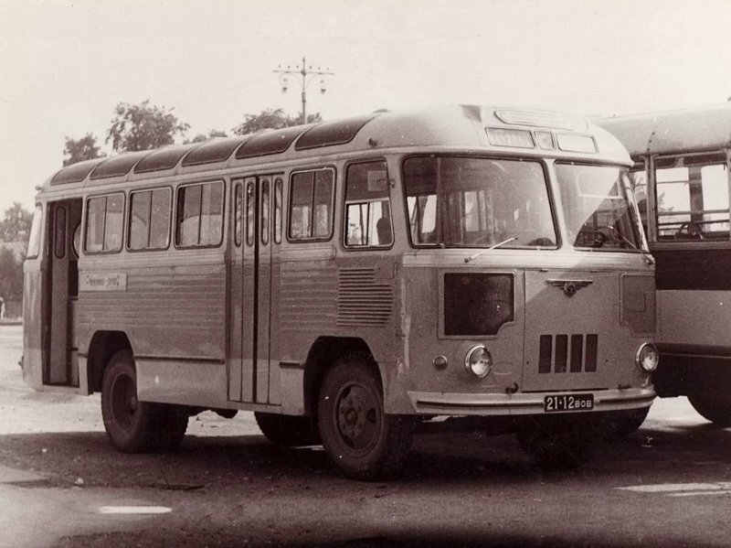 Почему автобус ПАЗ-652 не должен был появиться вообще, и кто разрешил его выпускать?