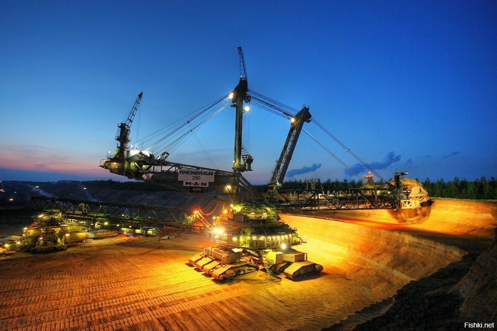 Bagger 288 (Excavator 288 — экскаватор 288) — роторный экскаватор, являющийся...