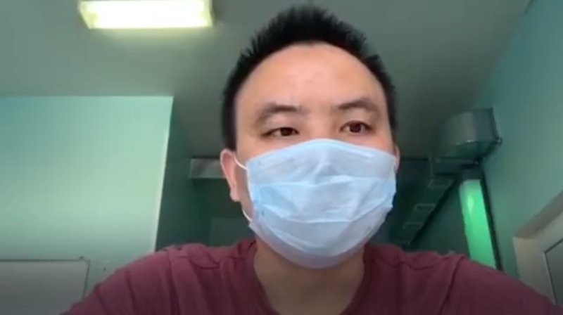 Китаец извинился перед россиянами за то, что привез с собой коронавирус