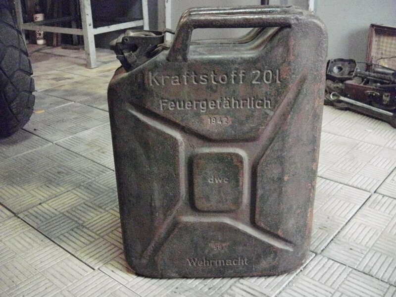 20-литровая канистра Wehrmachtskanister. Полезнейший трофей союзников