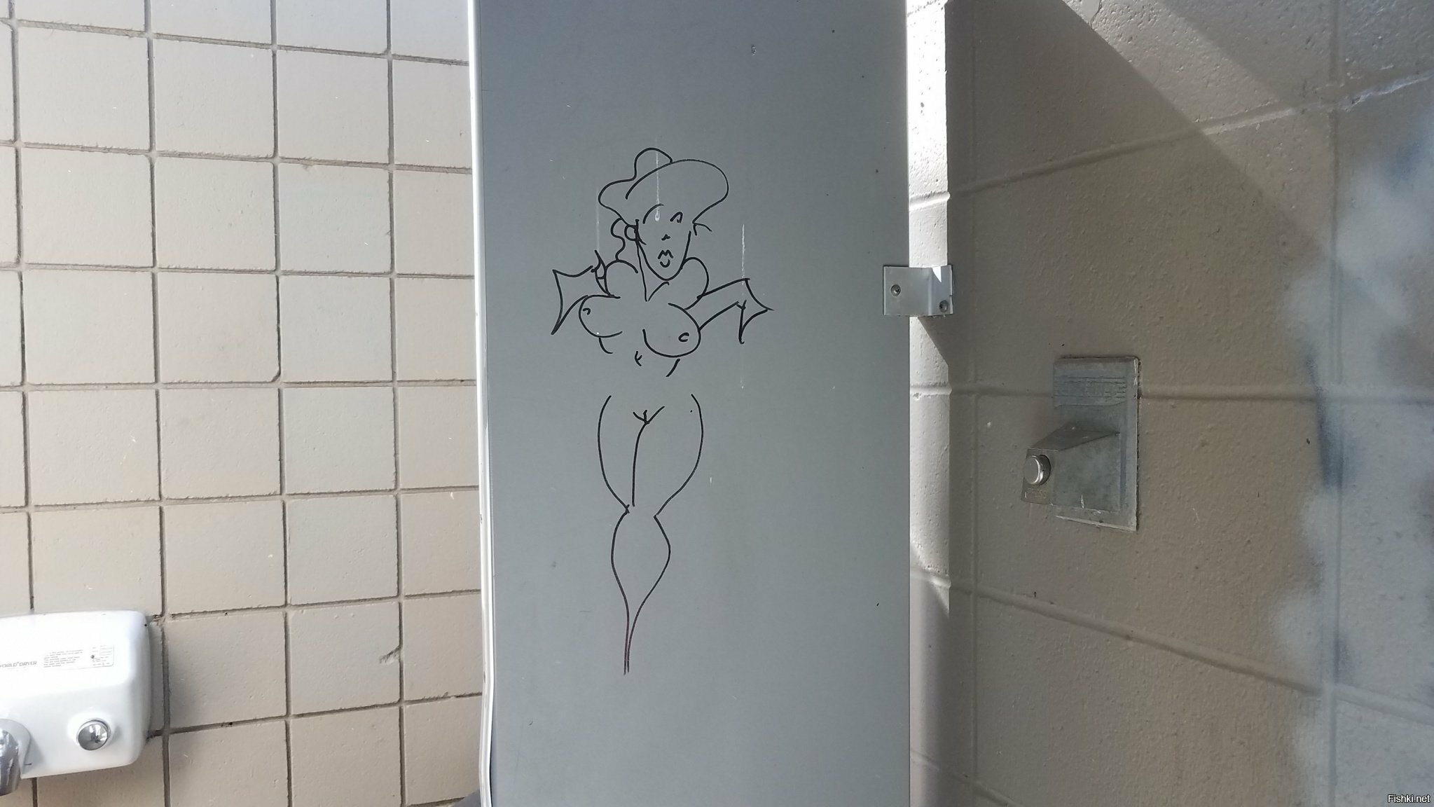 народное творчество в общественном туалете