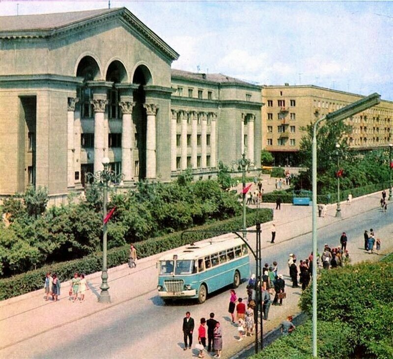 Свердловск 1968-1979 гг. на цветных фото