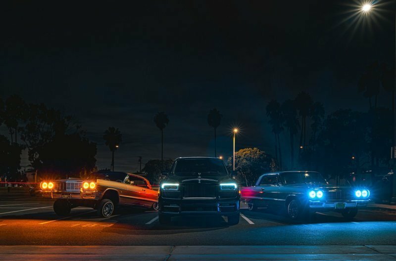 Rolls-Royce Cullinan Black Badge —  король ночи в Лос-Анджелесе