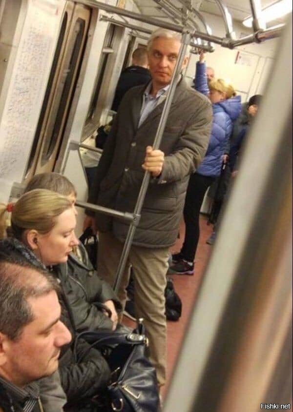 Тиньков в метро
