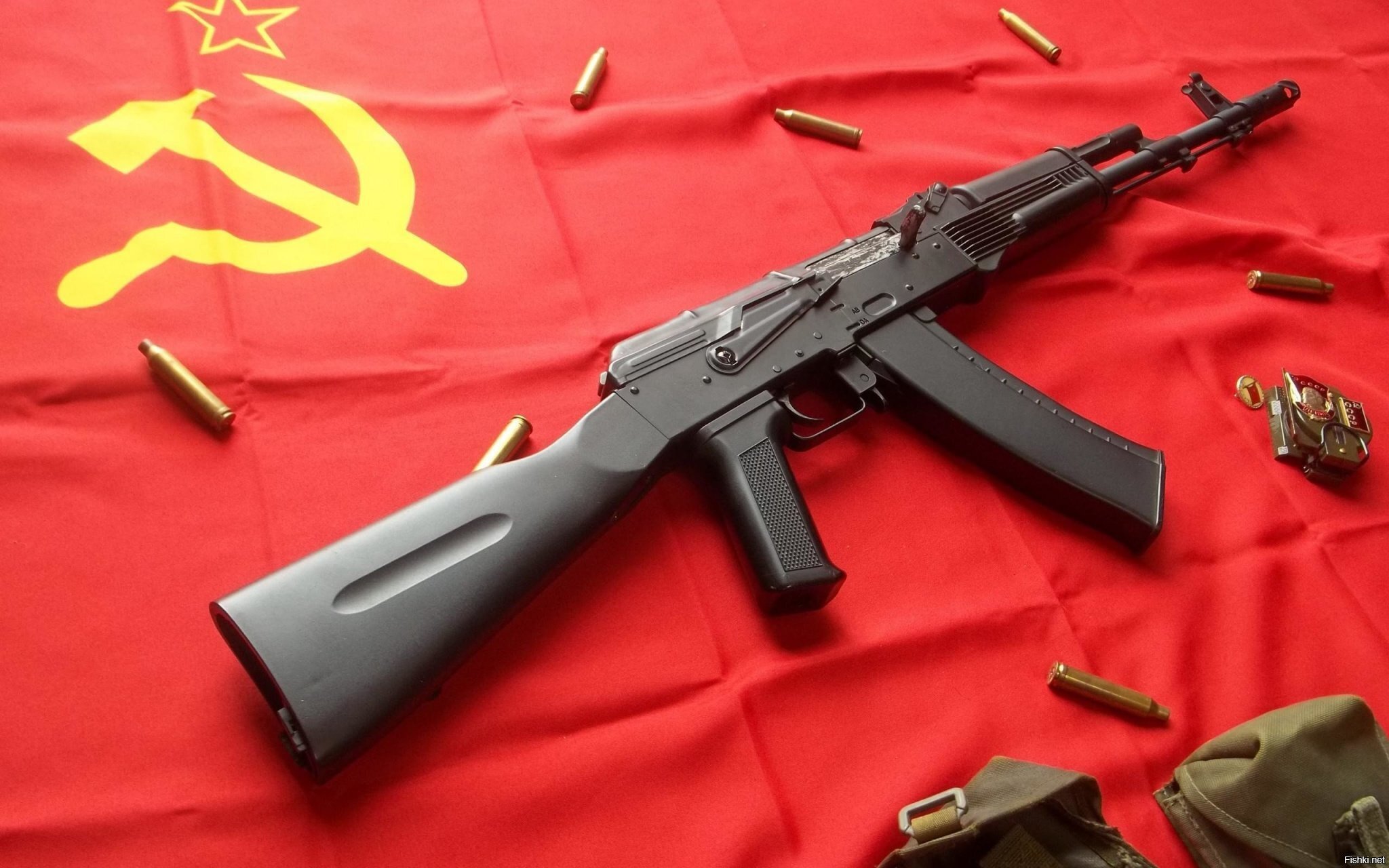 Всех сослуживцев по Советской Армии поздравляю с нашим праздником