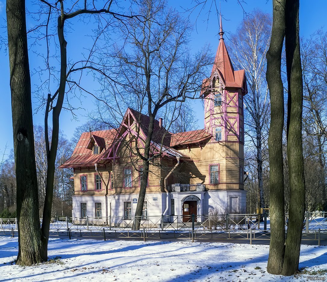 Старая дача на Каменном острове