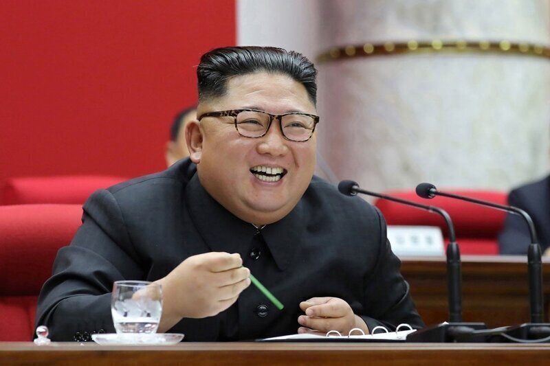 Советник президента Южной Кореи заявил, что Ким Чен Ын жив и здоров