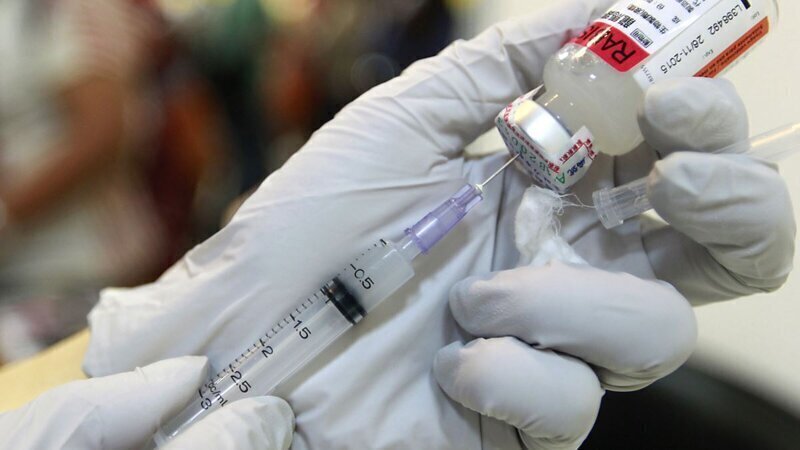 Итальянцы изобрели вакцину, убивающую коронавирус, и готовы испытать её на людях